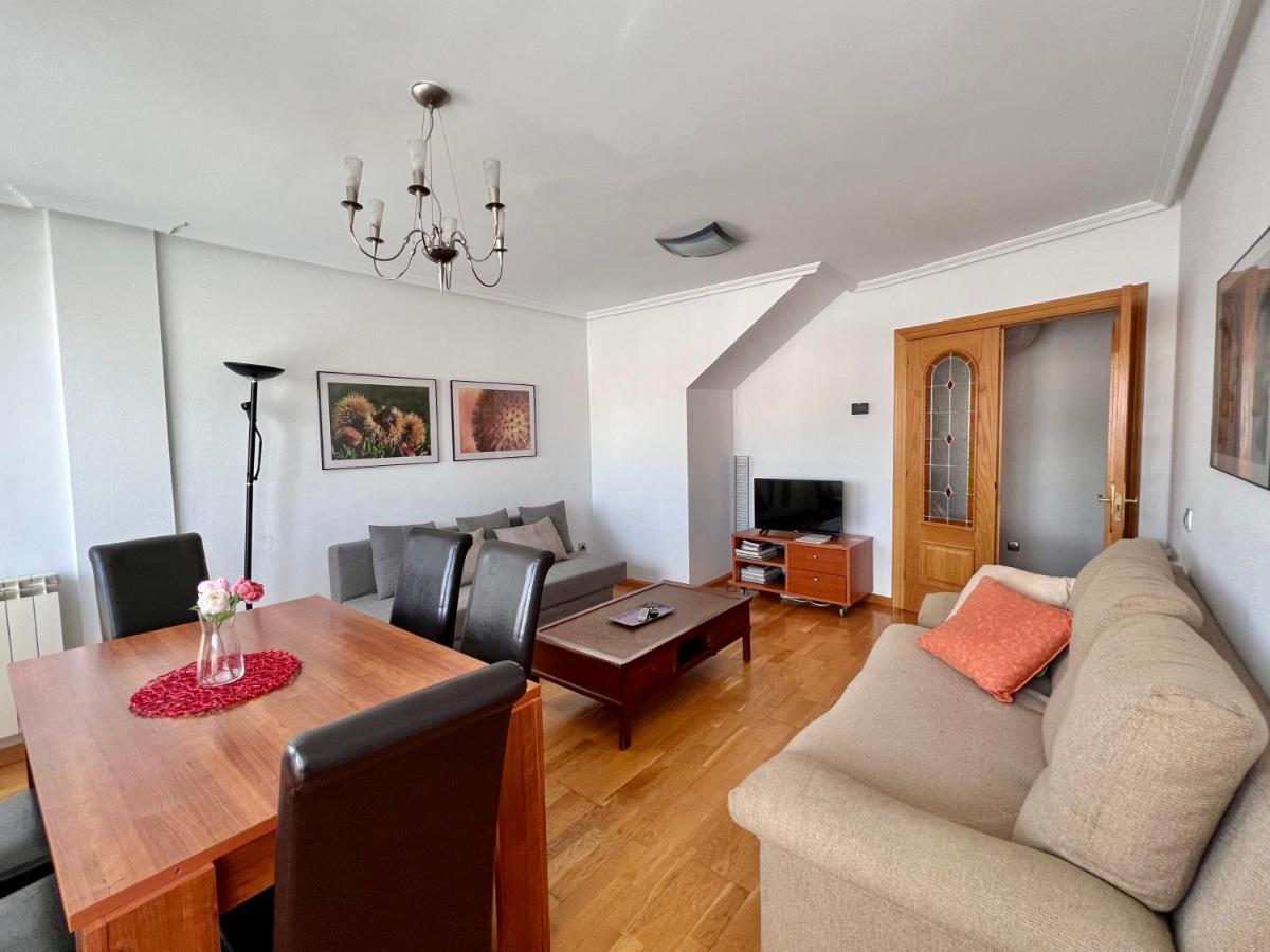 Housingleon - Conde Duplex Con Garaje Gratuito Διαμέρισμα Εξωτερικό φωτογραφία